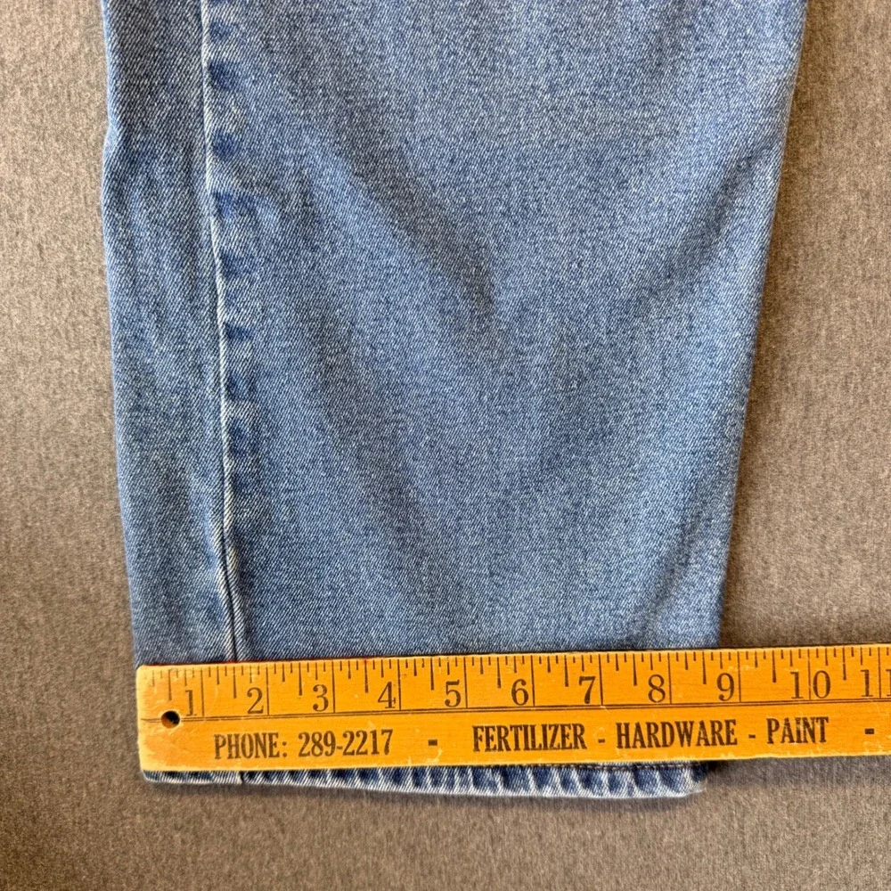 Levis 505 Regular Fit Jeans Mens 42x30 Medium Wash Blue Straight Leg Denim